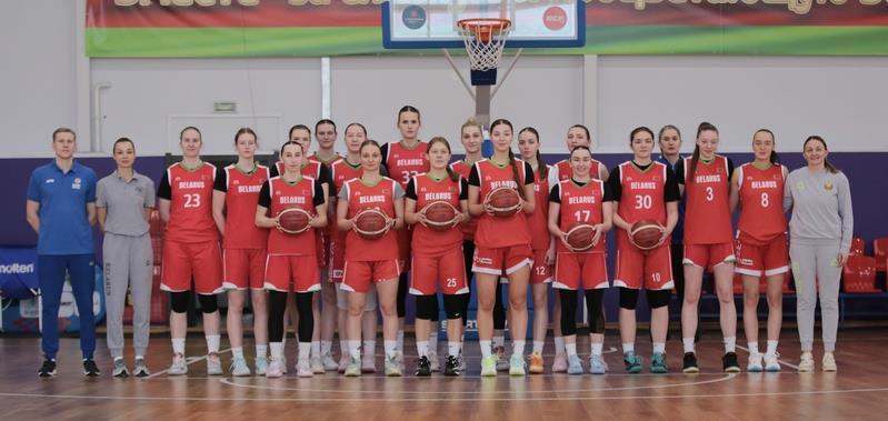 Женская национальная команда ведет подготовку к международному турниру «Кубок Халипского»