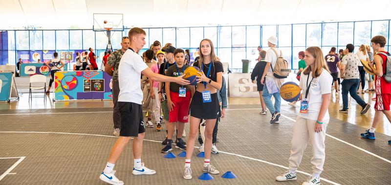 Твой Олимпийский день вместе с баскетболом!